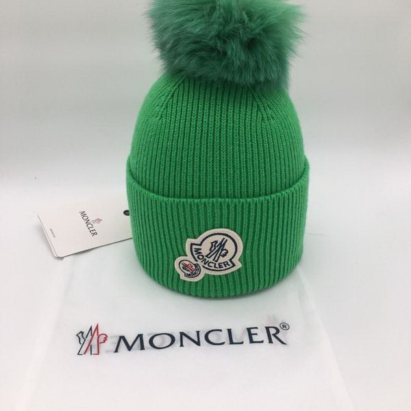 官网同步20秋季最新款-Moncler新款针织帽，独家定制超大狐狸毛球，特别火爆，采用精选毛线，手感超柔软，弹性极佳