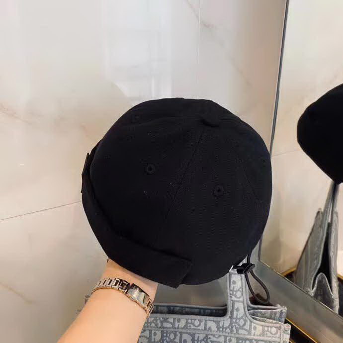 20冬季最新专柜款-Chanel四季款时尚地主帽，纯棉布！时尚年轻power，有点韩，雅痞帅气男女款！后置抽绳。