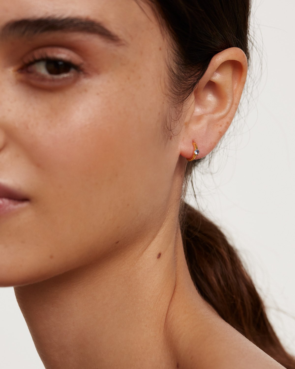 Celeste Solitary Earrings Gold