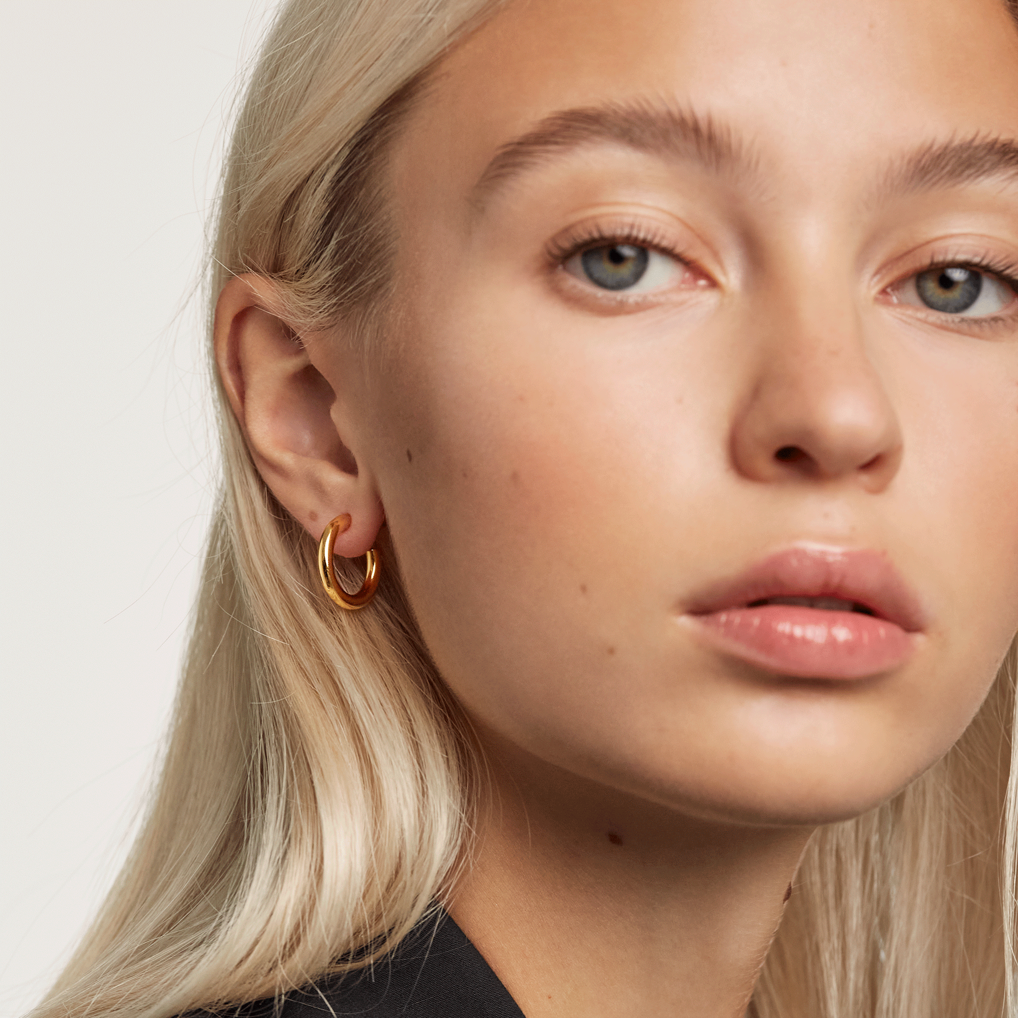 Medium Cloud Gold Earrings