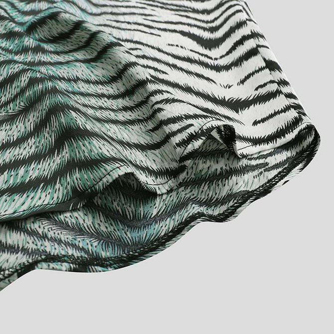 2021 ethnic retro striped Hawaiian shirt