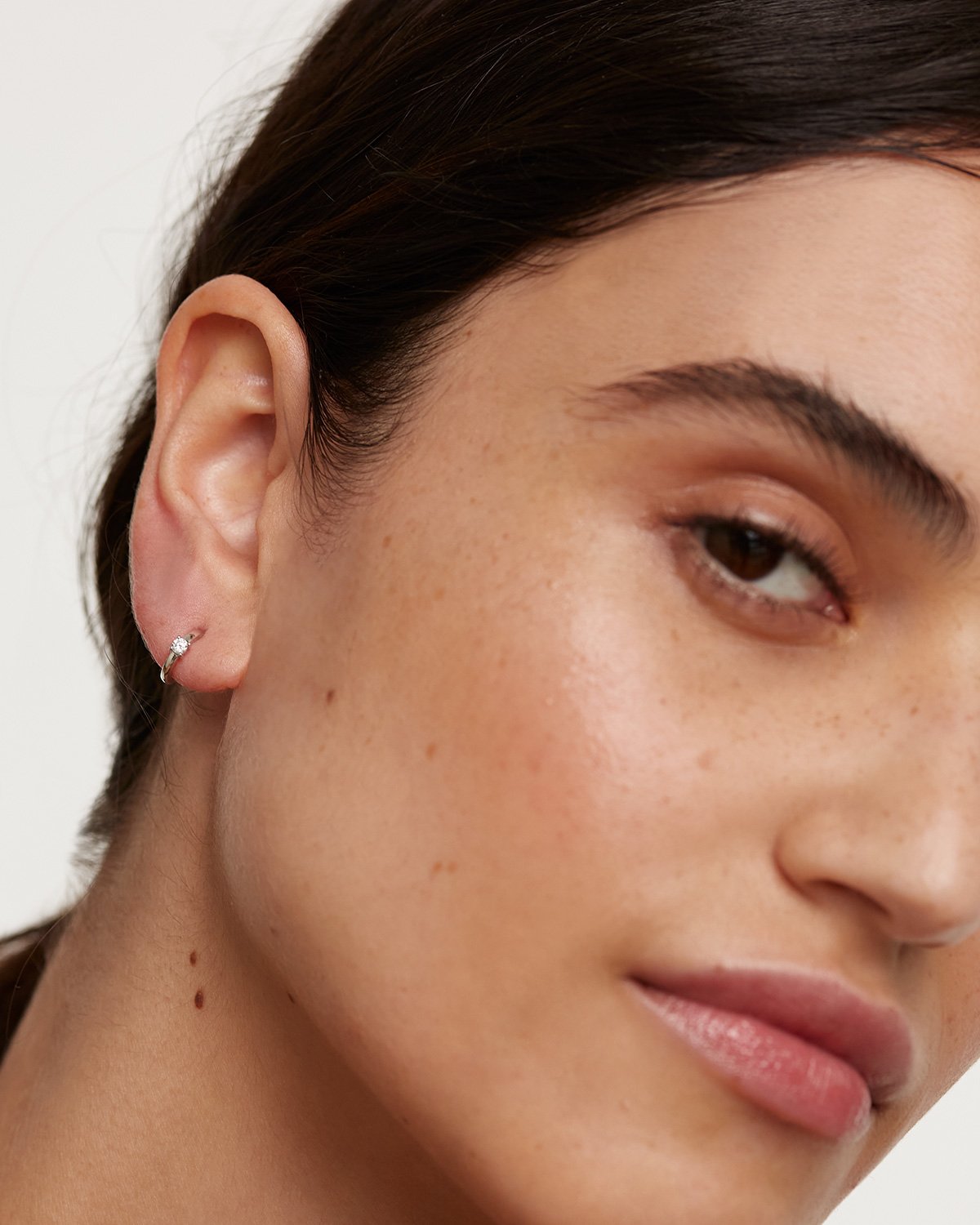 White Solitary Earrings Silver