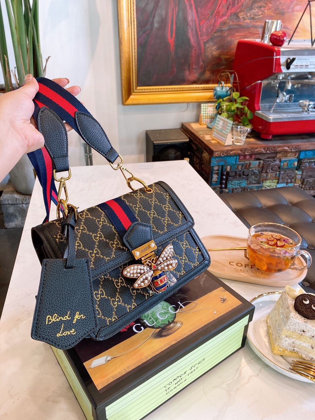 GUCCI  LB0912005020137  size: 23x17cm