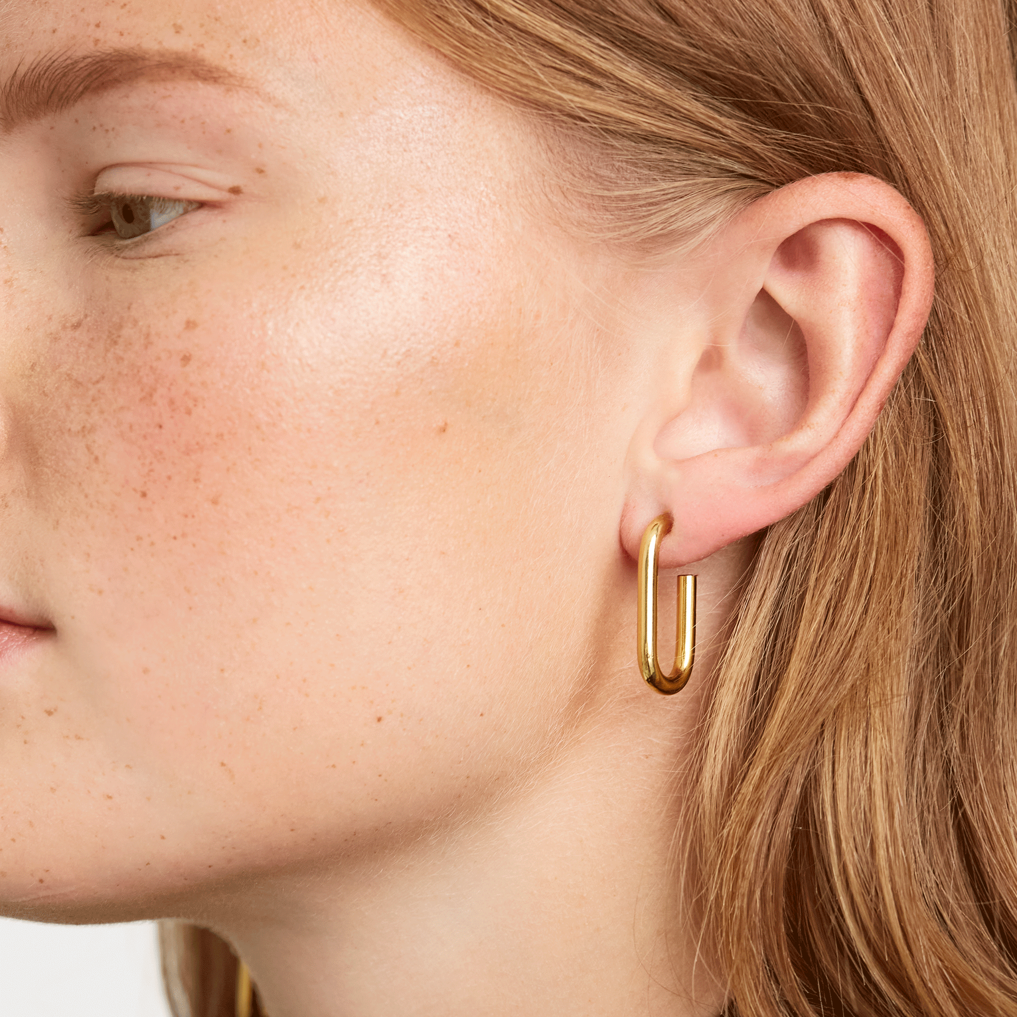 Muze gold earrings