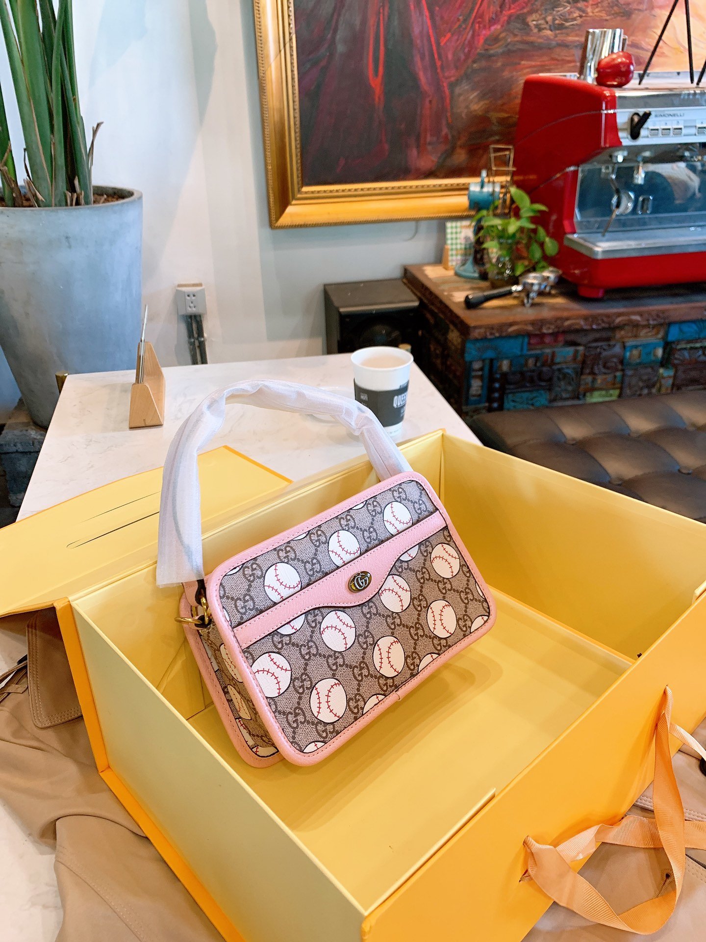 GUCCI  LB5412005020124  size: 21x15cm