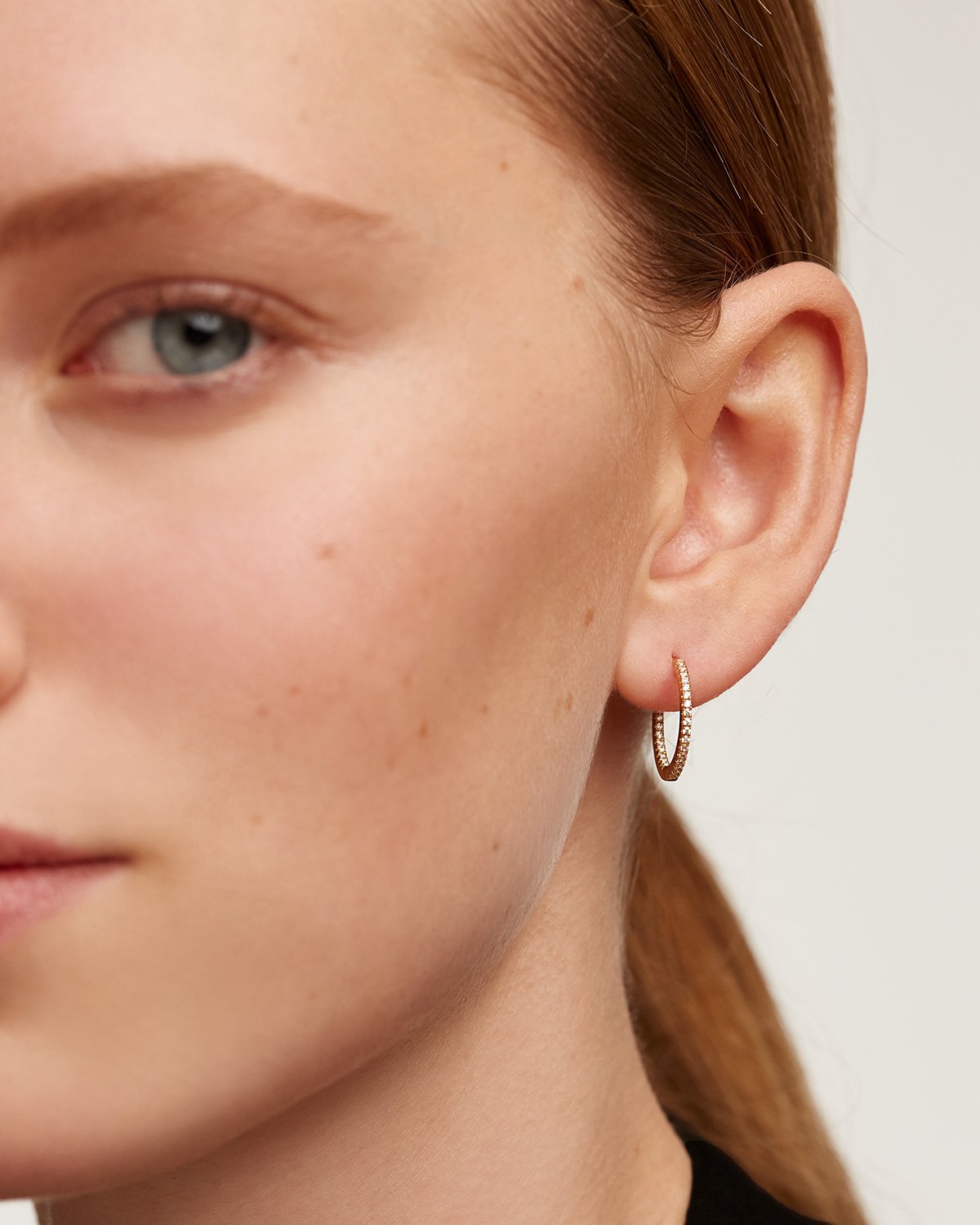 White Medium Hoops Gold