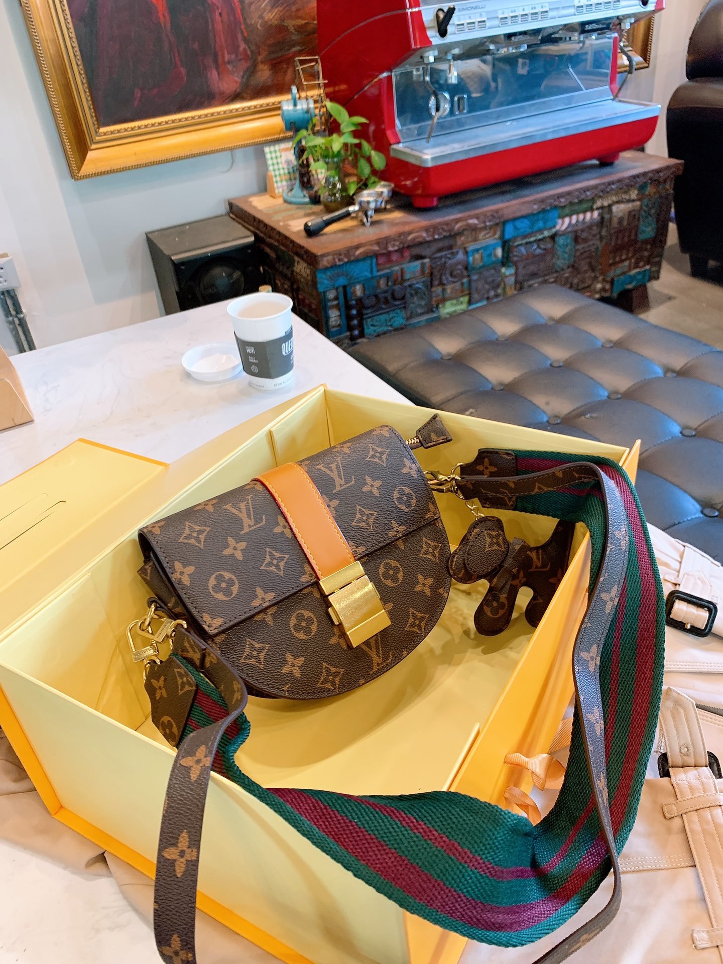 LOUIS VUITTON  LB5412005020121  size: 22cm