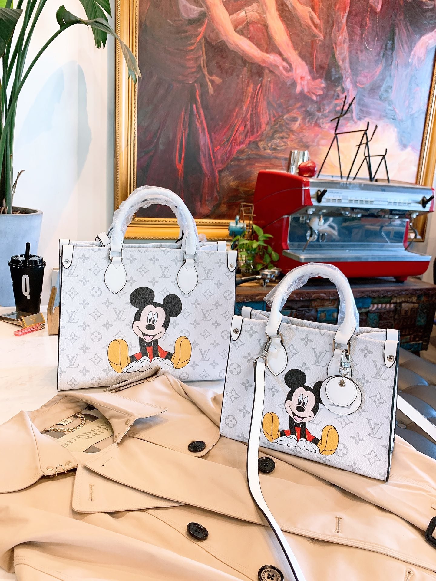 LOUIS VUITTON  LB0712005020119  size: 33x14x26cm/24x10x19