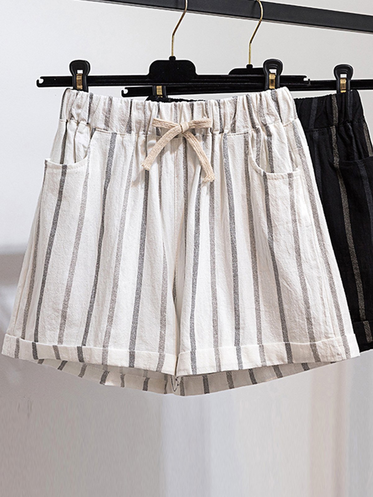 Plus Size Women Striped Casual Shorts
