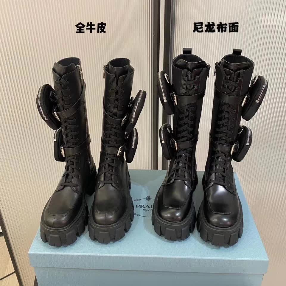 20秋季最新专柜款-普拉达Prada2020新款帅气十足短靴，洋气妞秋冬必备，简直不要太帅气，大表姐刘雯同款，各路网红明星疯抢款