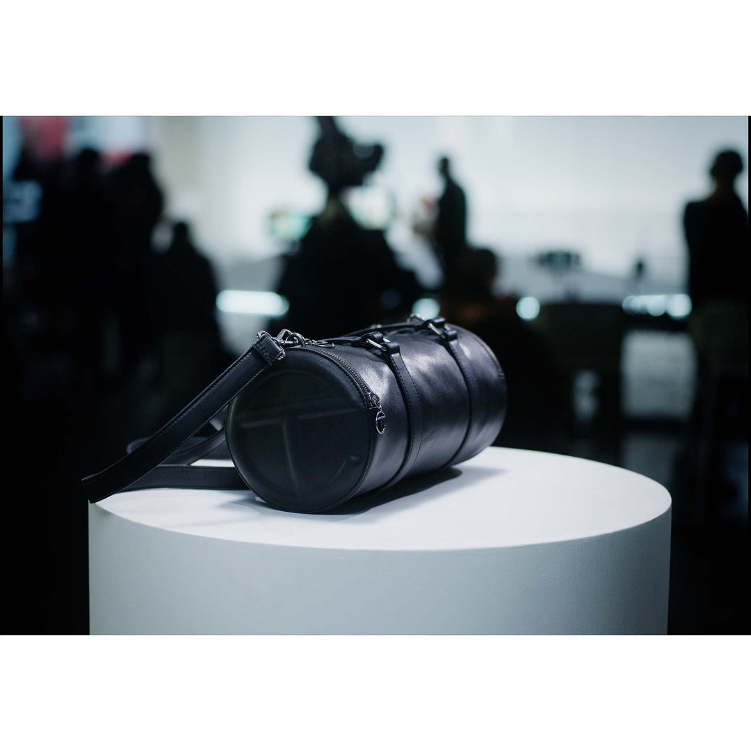 Medium Telfar Duffle - Black