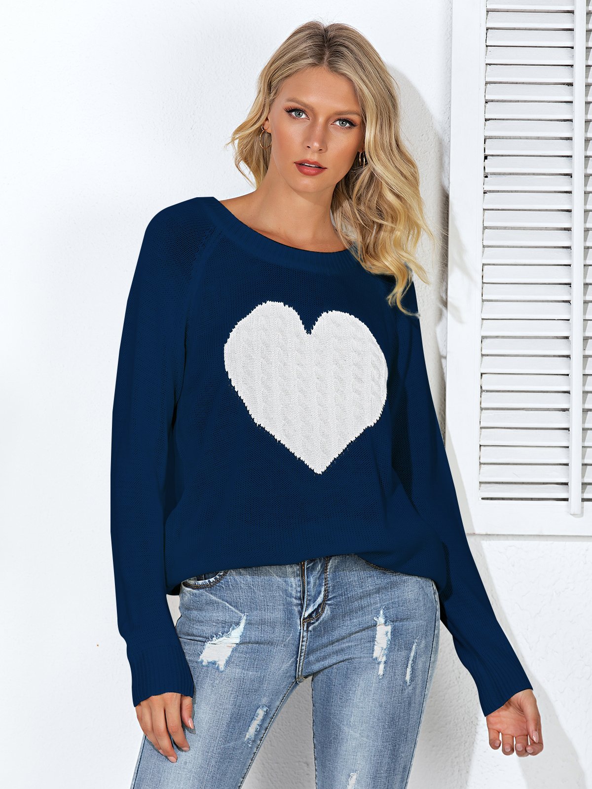 Heart Printed Crew Neck Knitted Long Sleeve Sweaters