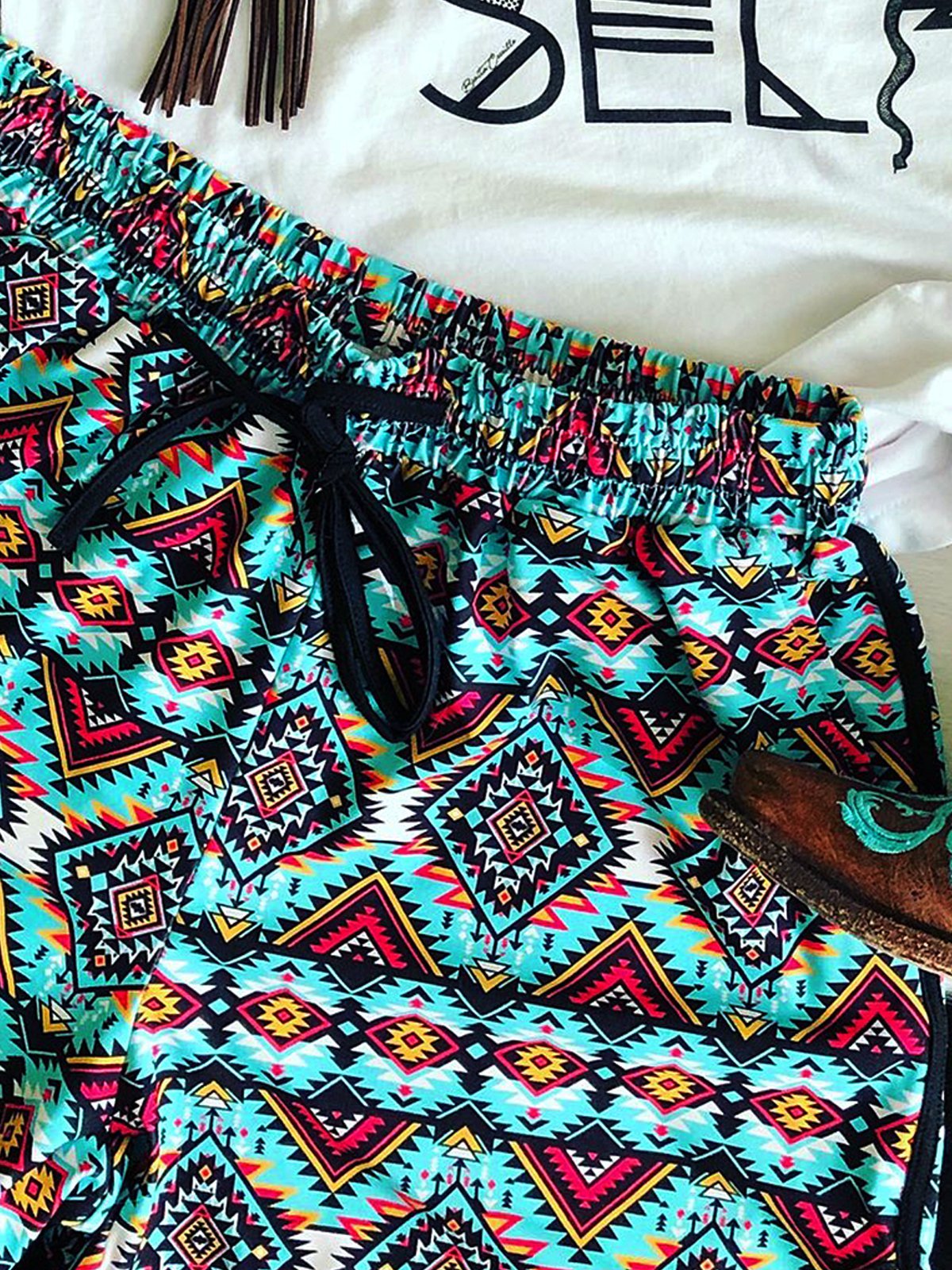 Printed Geometric Shift Pants