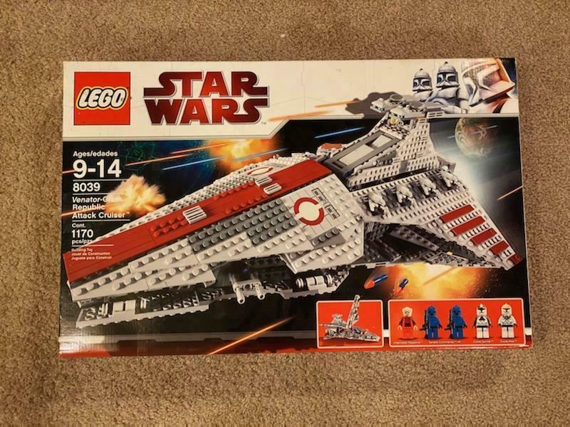 **NEW** Sealed LEGO 8039 �C Star Wars: Venator-Class Republic Attack Cruiser