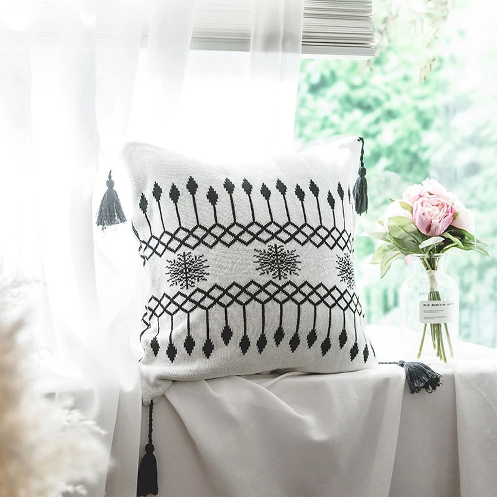 Printed Tasseled Crochet Knit Blankets