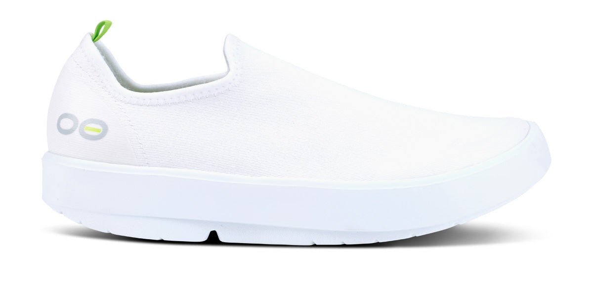 Women's OOmg eeZee Low Shoe - White
