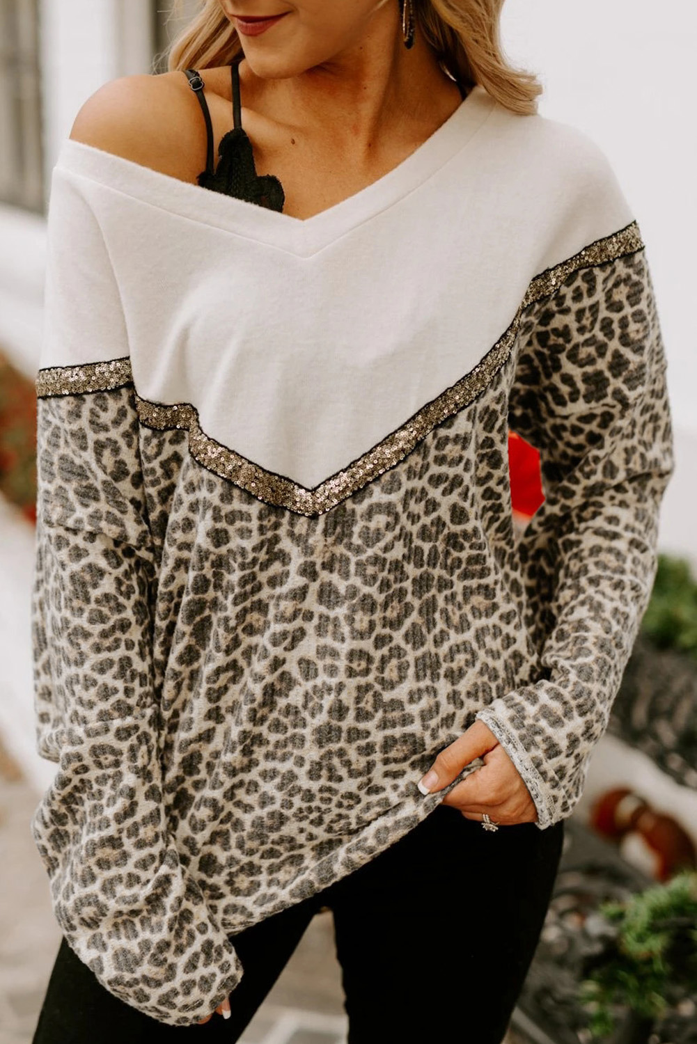 豹纹时尚拼色亮片V领套头长袖上衣