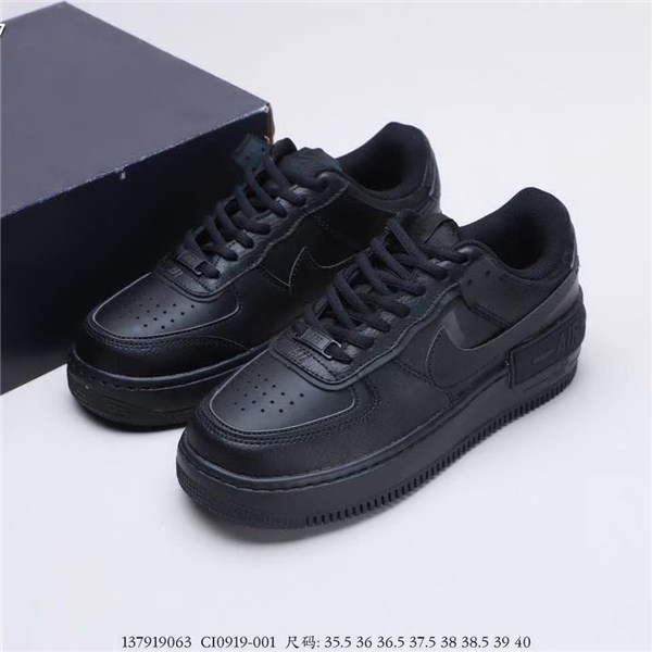 官网同步20秋季最新热销款-耐克/Nike Air Force 1 Shadow，空军一号轻量增高低帮百搭板鞋，为经典设计注入玩味元素， 分层结构，加大中底及双重品牌标志，充份彰显Shadow运动鞋