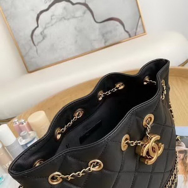 【原版皮】香奈儿/Chanel 抽绳包，采用进口羊皮配精美复古五金，整体设计充满激情元素，单肩、斜挎更时尚，更具有创意和别致风格，各大女星，时尚博主都人手一只，款号：AS1266