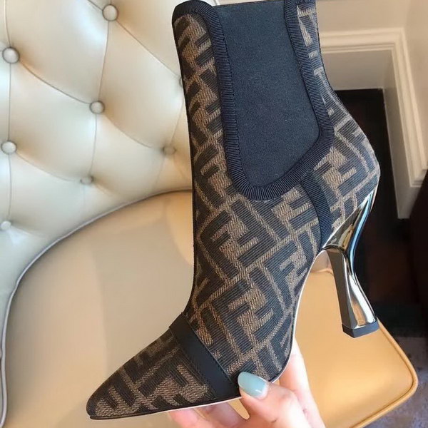 20秋季最新专柜款-芬迪Fendi经典字母LOGO超时尚百搭，鞋面是半透视纳米科技网眼FF字母布+丝绸牛皮制成！水染羊皮内里垫脚，脚感超舒适！真皮大底，防滑防透潮！