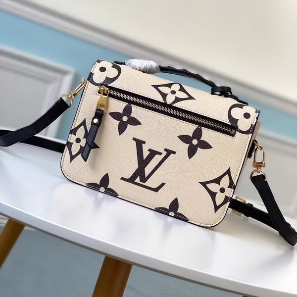 【原版皮】路易威登/LV Pochette Métis 手袋，以压纹皮革呈现超大Monogram印花，搭配顶部编织手柄，涂鸦风格挂饰和S-lock锁扣，即刻俘获视觉焦点，款号：M45384