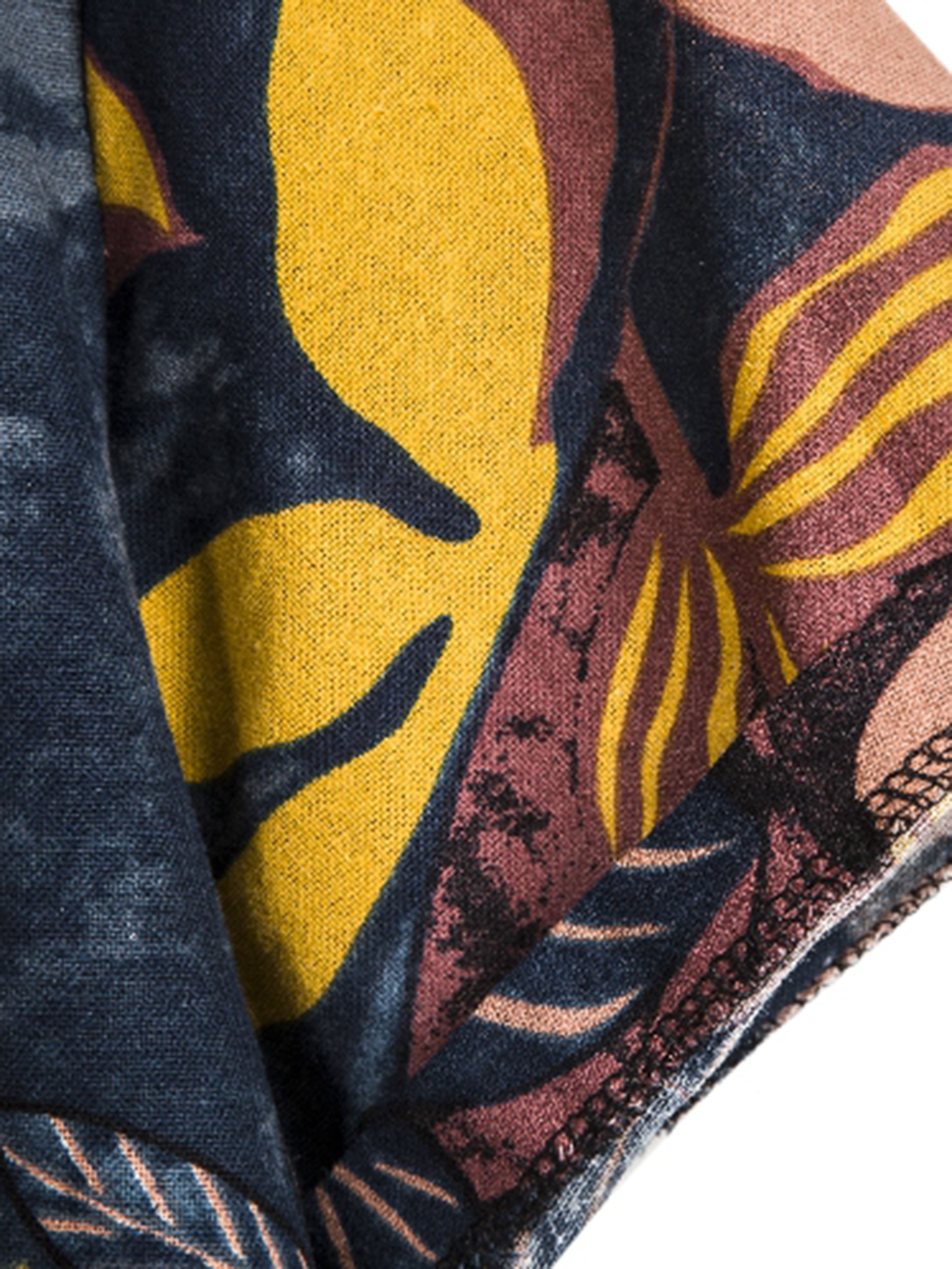 Men's Leaf Graphic Front Pocket Shirt