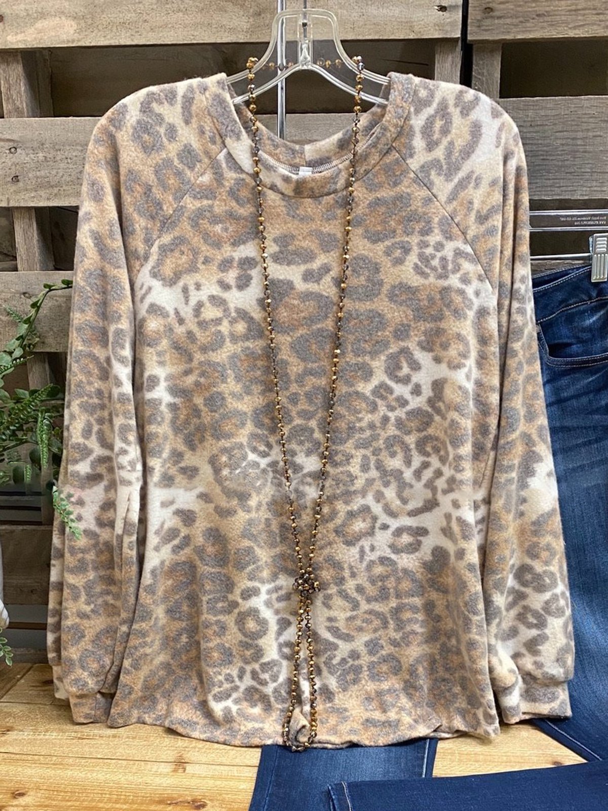 Leopard Crew Neck Casual Printed Leopard Shirts & Tops