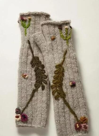 Light Gray Knitted Tribal Gloves & Mittens