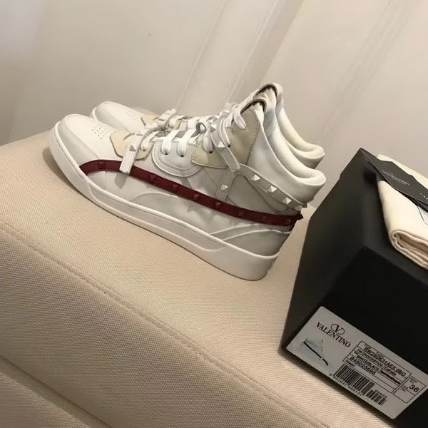 20秋季最新专柜款-华伦天奴Valentino秋季新款重工型铆钉休闲鞋 原版完美楦形.演绎完美选择的你.