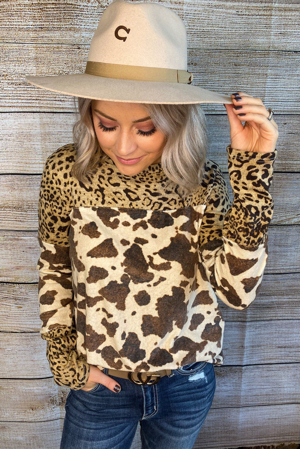 时尚休闲动物斑纹印花长袖针织上衣