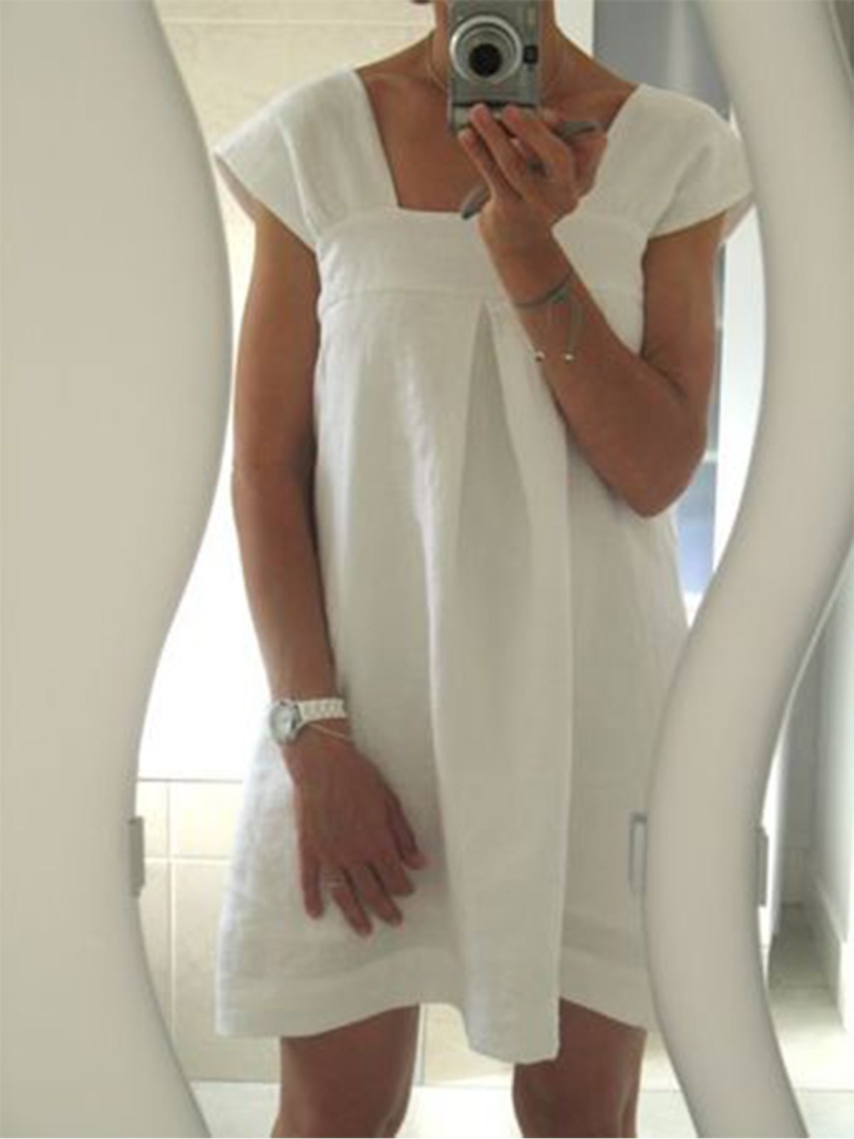 White Short Sleeve Shift Solid Dresses