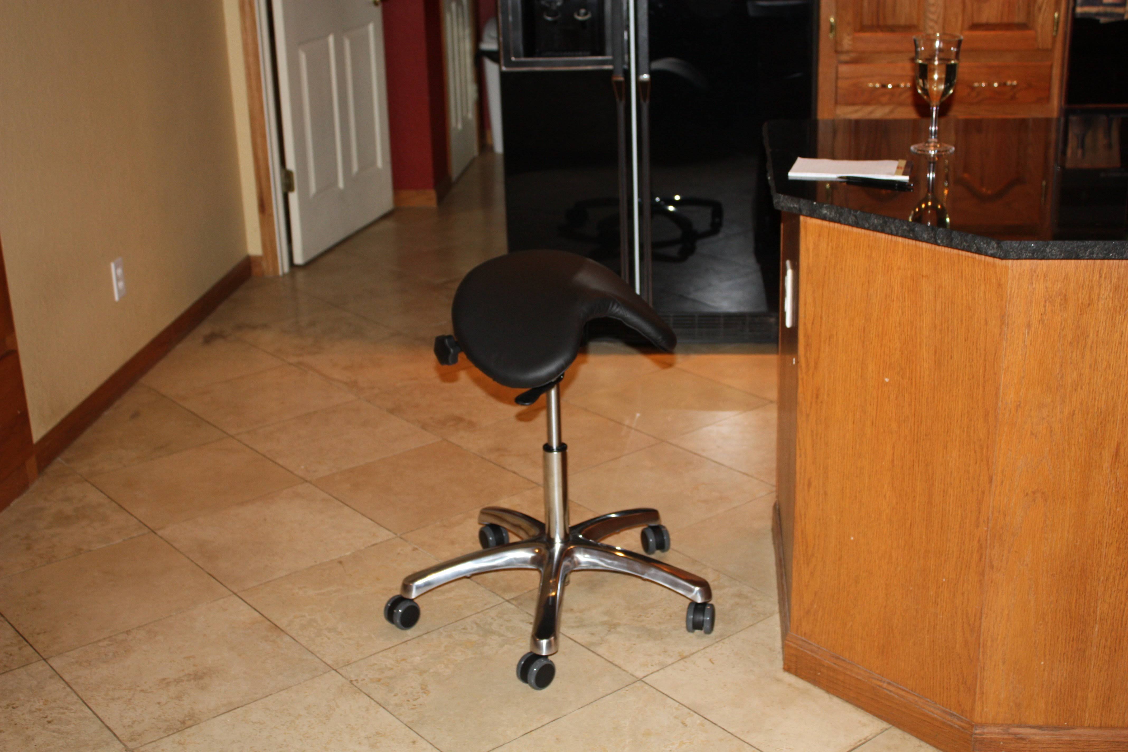 Jobri BetterPosture Saddle Chair