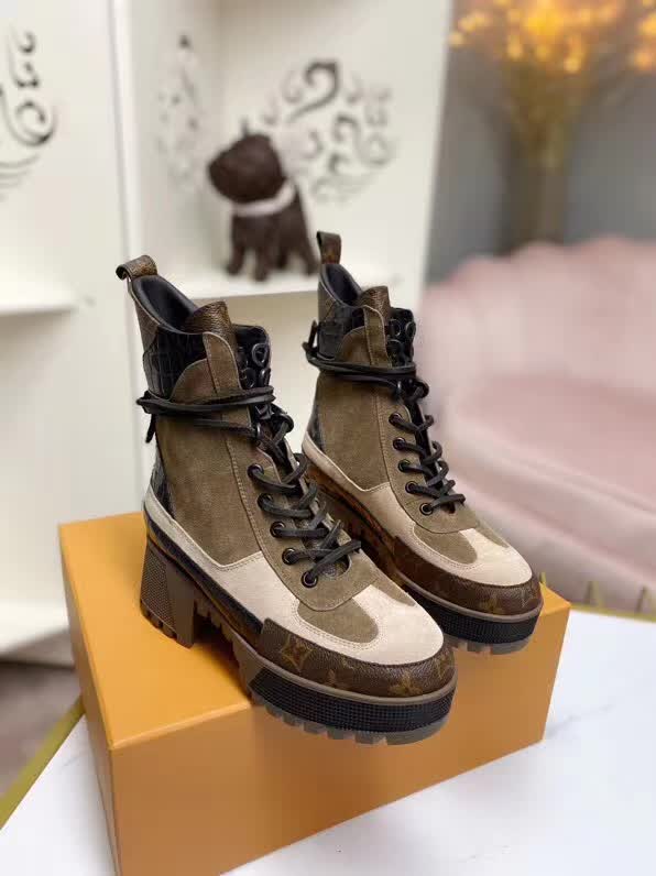 20秋季最新专柜款-路易威登LV2020早秋经典高跟马丁靴沙滩靴，鞋面牛皮/老花皮拼接 牛皮里 整条鞋带都是真皮切条 跟高7cm水台3.5cm 大气显瘦增高 好走不累脚