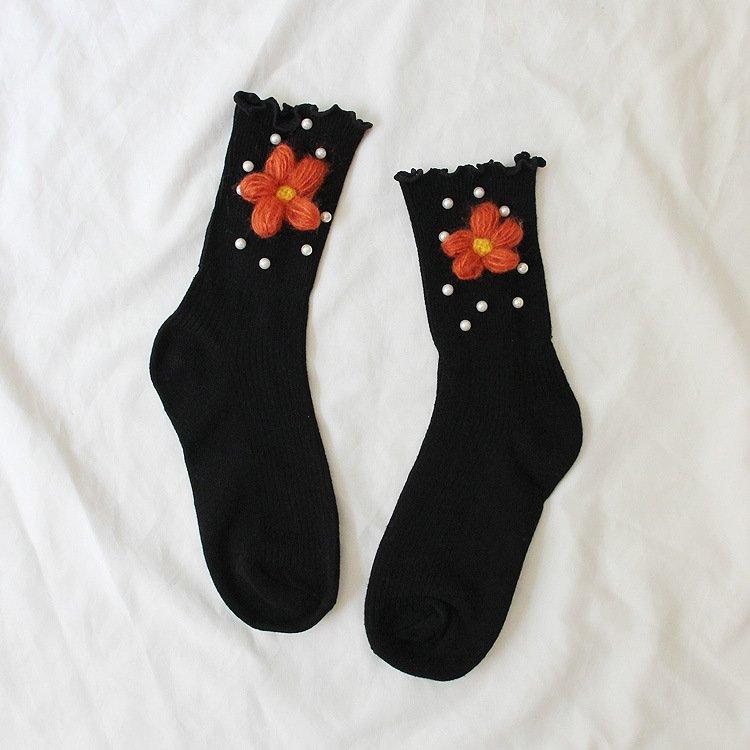 Three-dimensional flower small pearl ladies socks