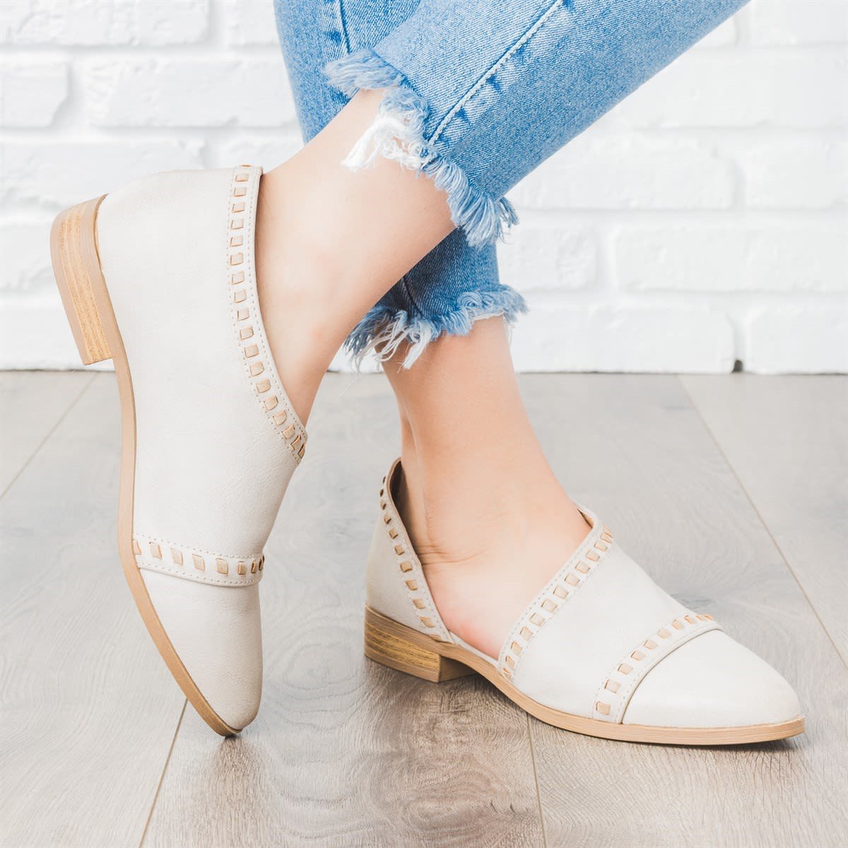 Trendy Stitched Style Side Cutout Loafers Casual PU Low Heel Loafers