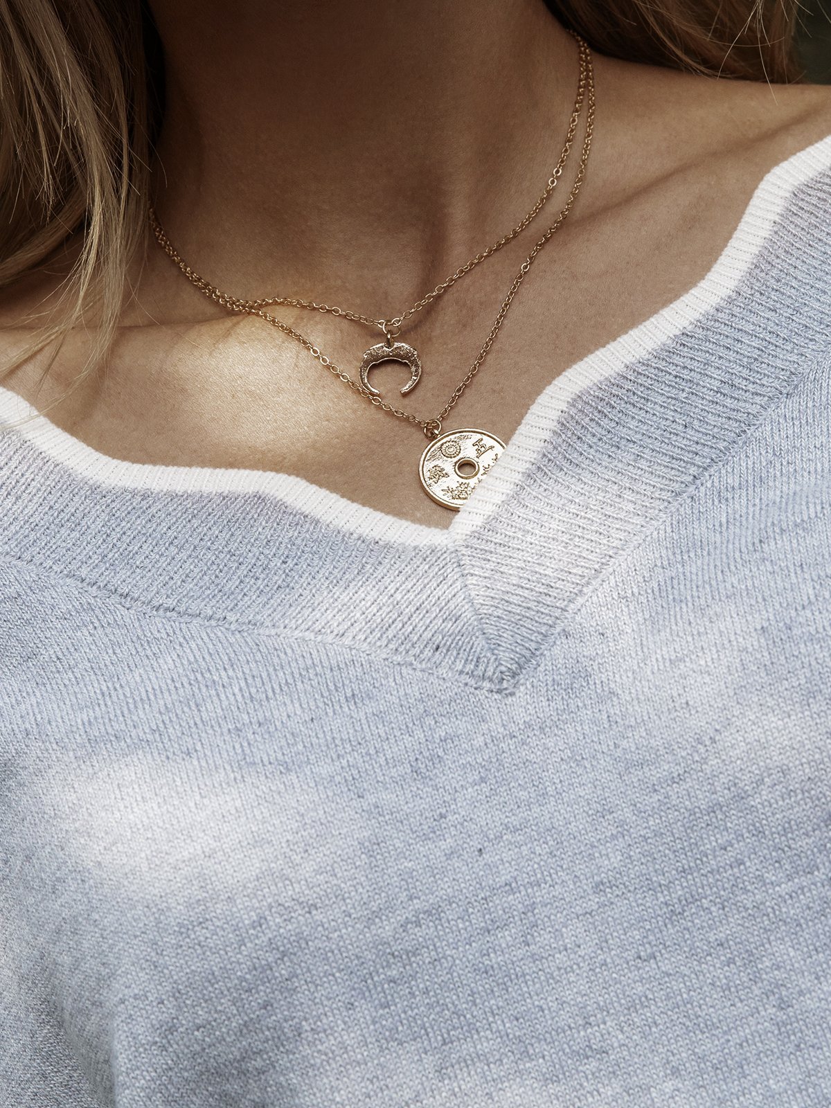 Long Sleeve Solid V Neck Knitted Sweaters