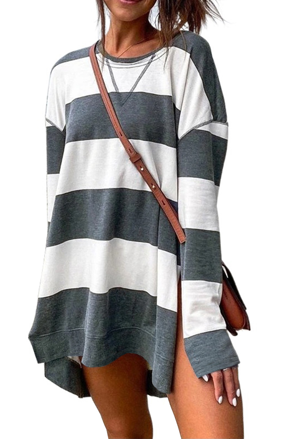 灰色条纹圆领长袖侧开衩休闲宽松上衣