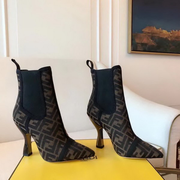 20秋季最新专柜款-芬迪Fendi经典字母LOGO超时尚百搭，鞋面是半透视纳米科技网眼FF字母布+丝绸牛皮制成！水染羊皮内里垫脚，脚感超舒适！真皮大底，防滑防透潮！