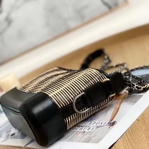 【原版皮】香奈儿/Chanel 藤条系列，采用牛皮搭配竹藤编织，竹藤竖固耐用的特性，被彻底激发，这是一个时代的作品，是时尚界都在追捧的收藏，款号：A91810