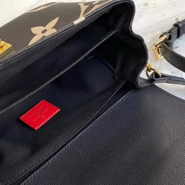 【原版皮】路易威登/LV Pochette Métis 手袋，以压纹皮革呈现超大Monogram印花，搭配顶部编织手柄，涂鸦风格挂饰和S-lock锁扣，即刻俘获视觉焦点，款号：M45385