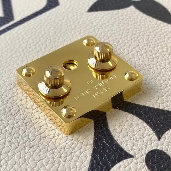 【原版皮】路易威登/LV Pochette Métis 手袋，以压纹皮革呈现超大Monogram印花，搭配顶部编织手柄，涂鸦风格挂饰和S-lock锁扣，即刻俘获视觉焦点，款号：M45384