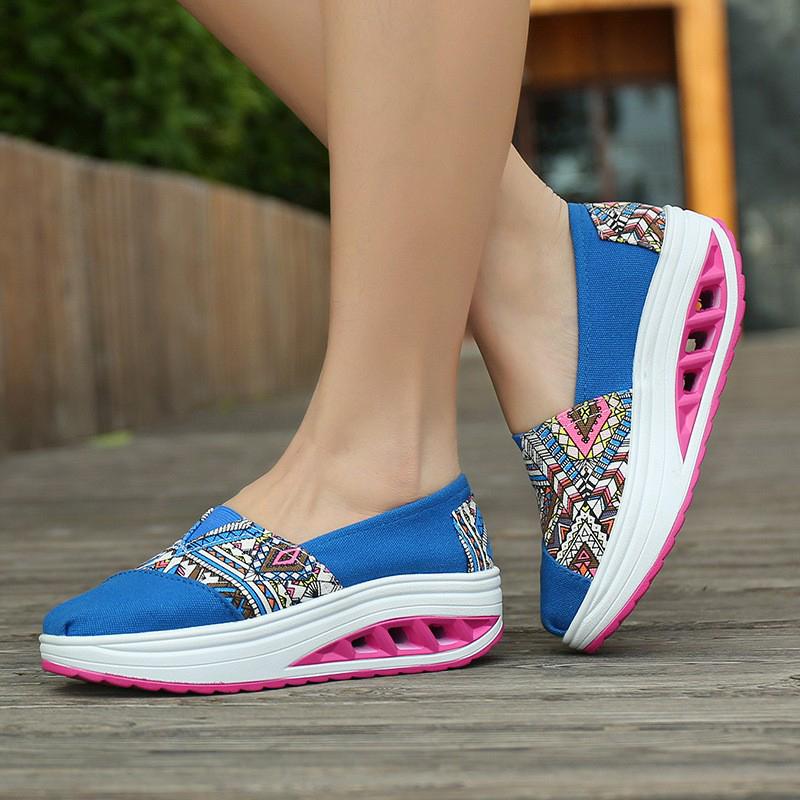 Printed Canvas Women's Slip-On Fashion Sneakers