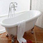 White Acrylic Clawfoot Bathtub Single Slipper Soaking Tub for SPA (D-DK-PW-1912)