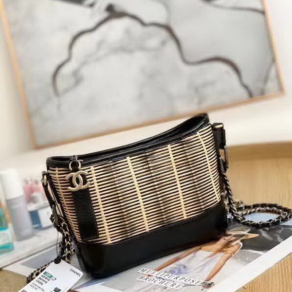 【原版皮】香奈儿/Chanel 藤条系列，采用牛皮搭配竹藤编织，竹藤竖固耐用的特性，被彻底激发，这是一个时代的作品，是时尚界都在追捧的收藏，款号：A91810