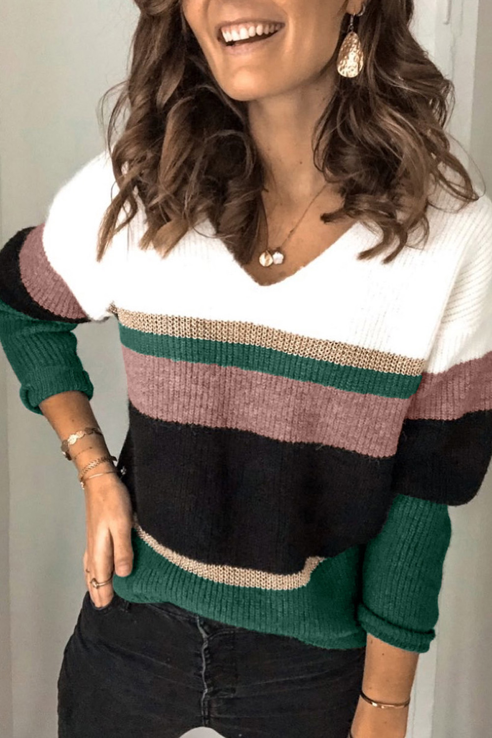 绿色休闲色块条纹长袖V领女士毛衣