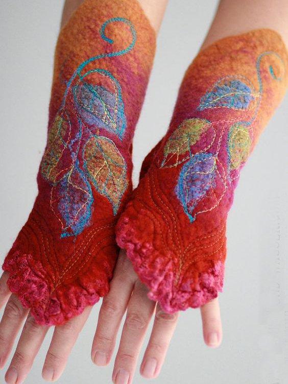 Red Vintage Cotton-Blend Gloves