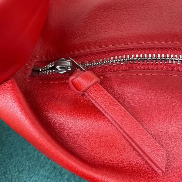 【原版皮】宝缇嘉/BV 打结包，饺子称号，仙女一定要入手，日常百搭，容量实在优秀，质感好的没得说，很能装哦，款号：629635