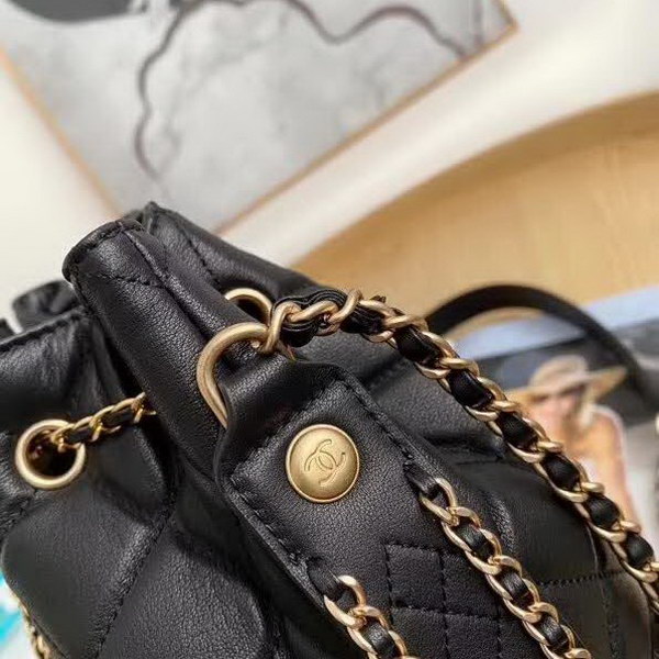 【原版皮】香奈儿/Chanel 抽绳包，采用进口羊皮配精美复古五金，整体设计充满激情元素，单肩、斜挎更时尚，更具有创意和别致风格，各大女星，时尚博主都人手一只，款号：AS1266