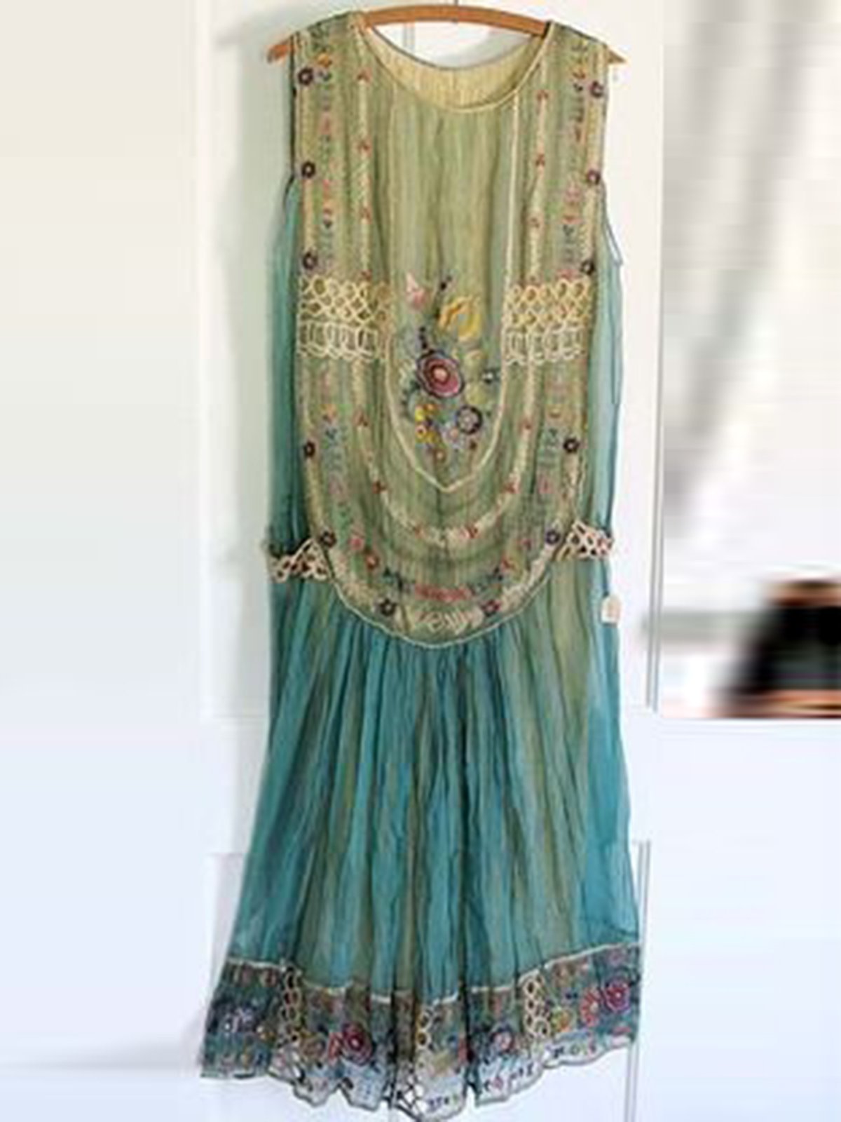 Women Green Sleeveless Round Neck Dresses