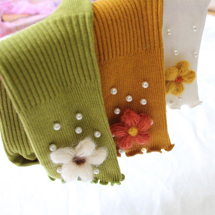 Three-dimensional flower small pearl ladies socks